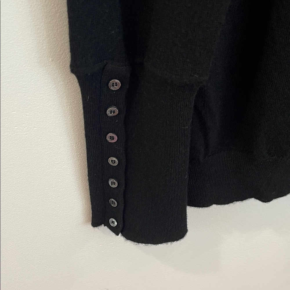 LORO PIANA 100% Cashmere Long V-neck Cardigan Black size 48 fits Medium to Large - Picture 6 of 8